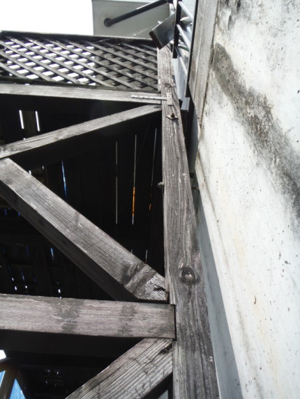 可児市のベランダ解体工事