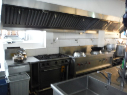 厨房機器の撤去