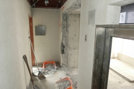 マンションの内装解体｜ハツリ工事