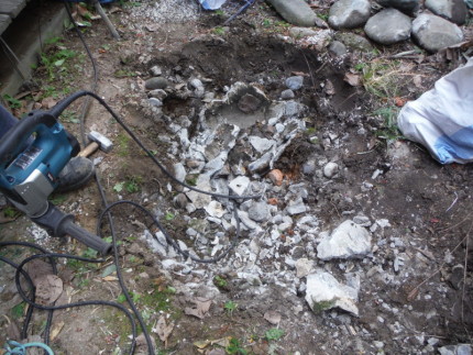 名古屋市昭和区の池の撤去