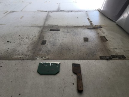 現状復旧|床カーペット撤去処分