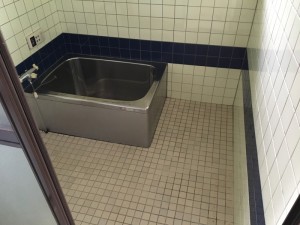 岐阜県瑞浪市｜お風呂の解体工事ハツリ