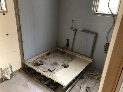 名古屋市中川区｜ユニットバス解体中