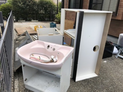 8D8CAF63-A787-42C4-8095-E2ED08D493CF