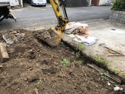 岐阜県可児市｜庭の解体｜駐車場の拡張｜コンクリート撤去