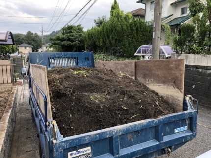 岐阜県可児市｜庭の解体｜駐車場の拡張｜残土の撤去