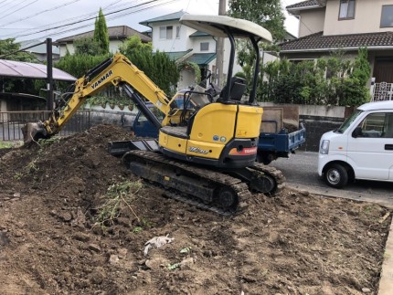 岐阜県可児市｜庭の解体｜駐車場の拡張｜残土の撤去