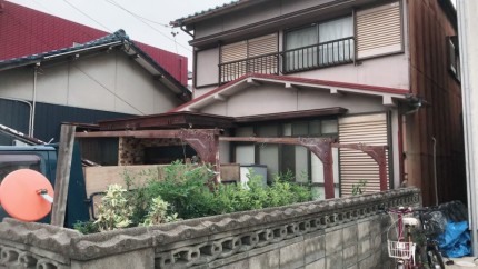 名古屋市守山区カーポート撤去｜解体中