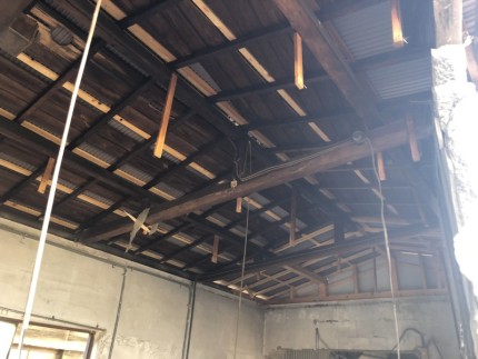 刈谷市｜倉庫の解体工事｜解体中