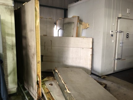 冷蔵庫の撤去｜撤去中