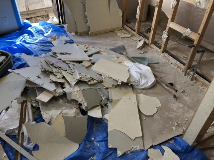 キッチン解体｜撤去中