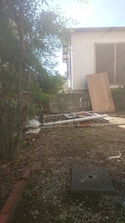 物置解体中|愛知県犬山市