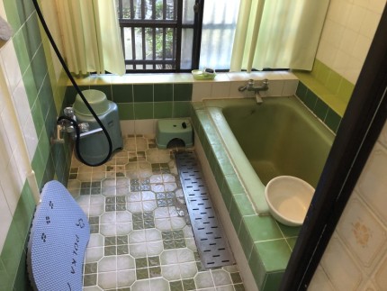 名古屋市守山区｜お風呂の解体はつり