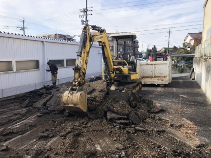名古屋市名東区アスファルト舗装撤去