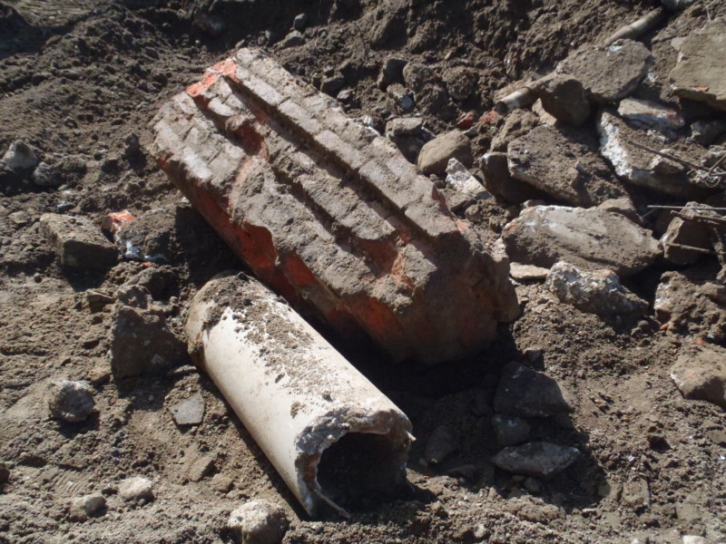 地中埋設物コンクリートがれき