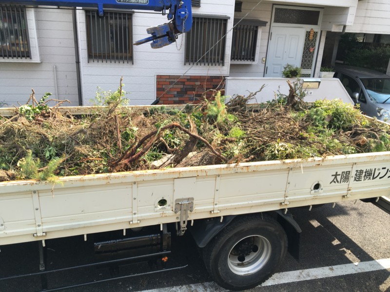 名古屋市北区お庭の解体【庭石、ブロック、残土】