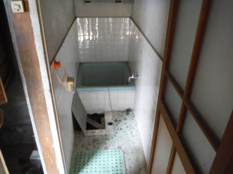 名古屋市瑞穂区の木造平屋建て住宅の解体工事