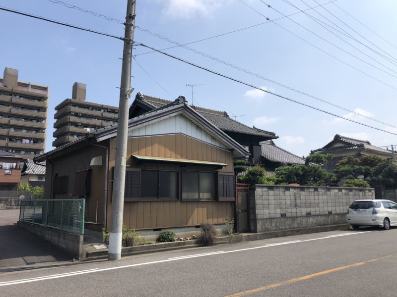 【費用事例】名古屋市北区の木造平屋住宅の解体工事【庭木、庭石】