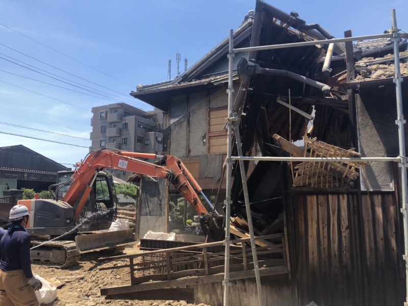 【費用事例】名古屋市北区の木造平屋住宅の解体工事【庭木、庭石】