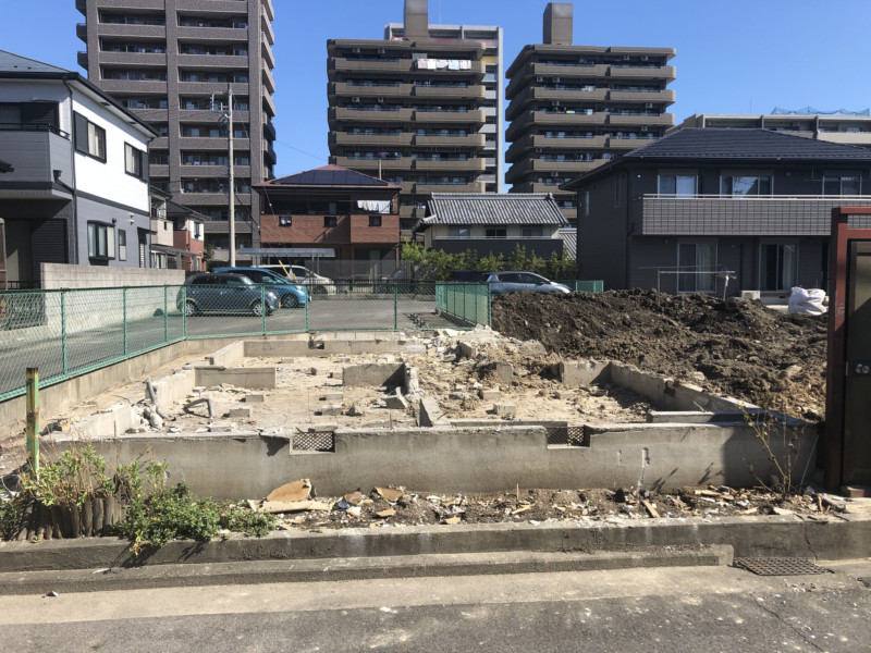 【費用事例】名古屋市北区の木造平屋住宅の解体工事【庭木、庭石】