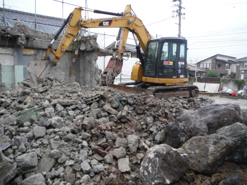 名古屋市千種区コンクリート造2階建て住宅の解体工事