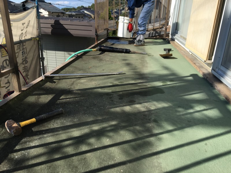 名古屋市守山区の鉄骨ベランダ解体工事【はつり溶断18万円】