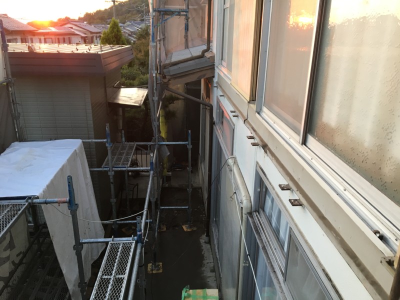 名古屋市守山区の鉄骨ベランダ解体工事【はつり溶断18万円】