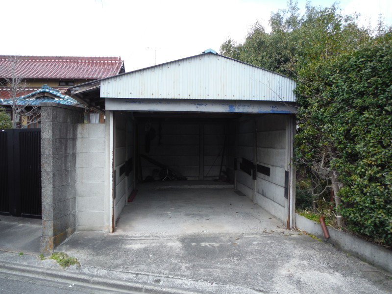 名古屋市守山区の車庫解体工事お見積り調査