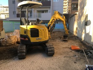 名古屋市西区の土間コンクリート撤去