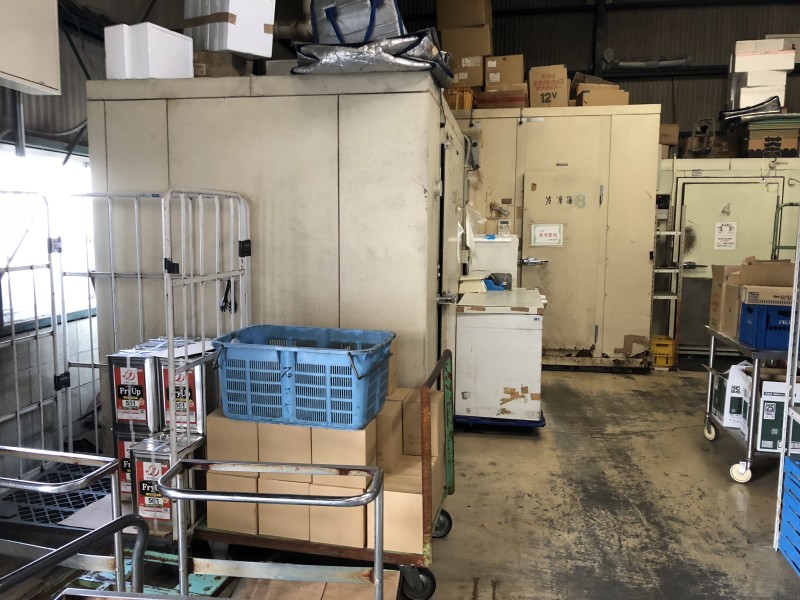 名古屋市中村区の業務用冷蔵庫の解体工事の費用事例【2機28万円】