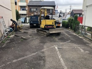 名古屋市東区のアスファルト舗装駐車場の撤去工事