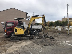 名古屋市中川区のアスファルト舗装の撤去