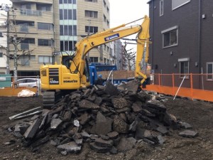 名古屋市千種区のアスファルト舗装撤去