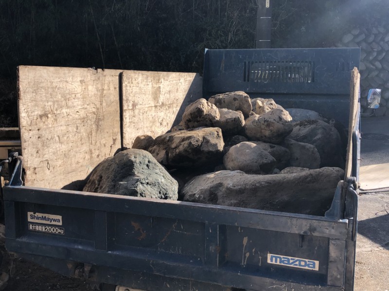 愛知県瀬戸市お庭の解体/リフォーム【庭石×ブロック】
