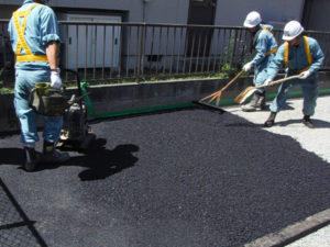 名古屋市守山区のアスファルト舗装工事【駐車場110平米90万円】