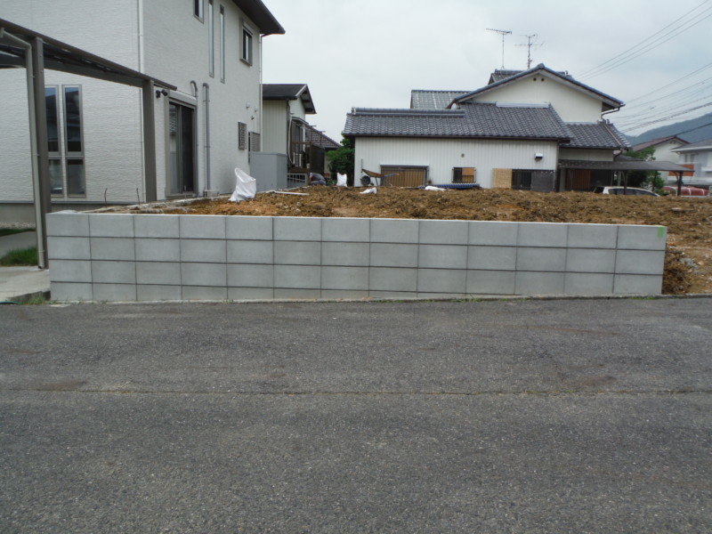 愛知県犬山市の敷地まわりブロック設置工事【解体と新設】