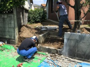 【愛知県小牧市】ブロック塀の補修とフェンス設置【3日作業36万円】