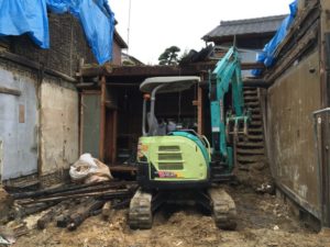 名古屋市中村区の木造２階建て手壊し解体工事【28坪110万円】