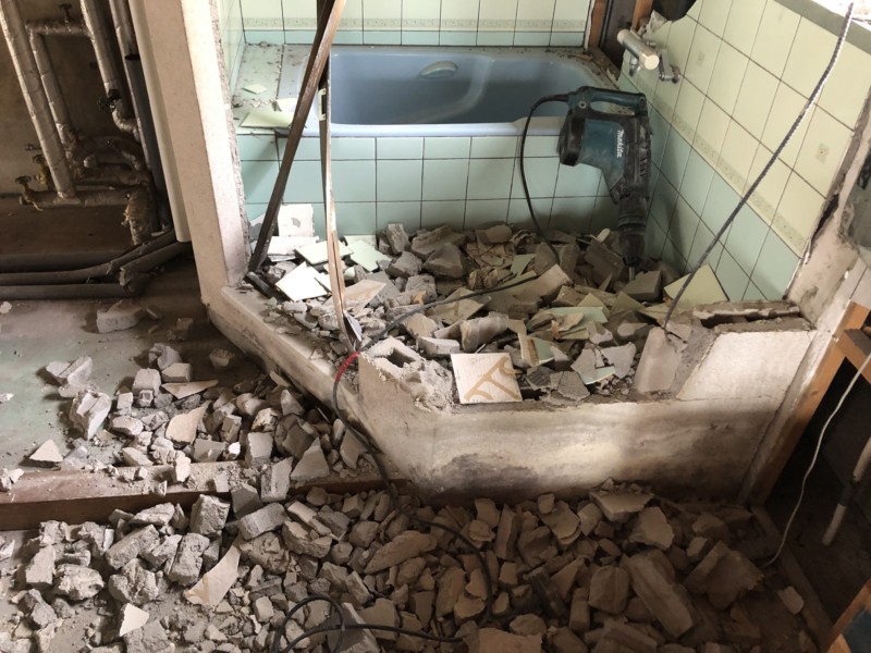 名古屋市北区の美容室の内装スケルトン工事