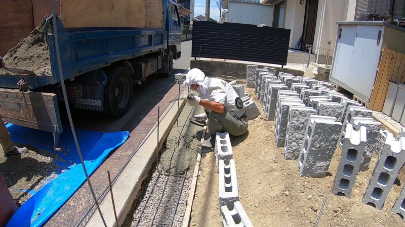 【名古屋】庭を解体してブロックとフェンスで花壇を作る費用と手順