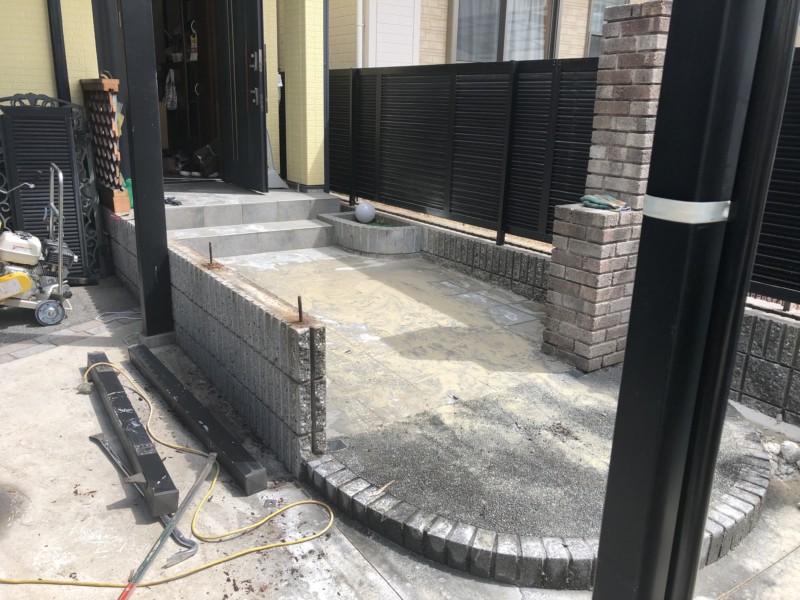 名古屋市の駐車場をもう1台広げる工事