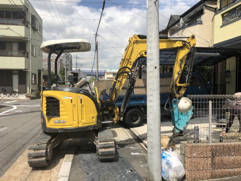 名古屋市の駐車場をもう1台広げる工事