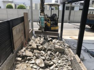 【名古屋】玄関前を解体して駐車場を広くするリフォーム工事３選【動画あり】