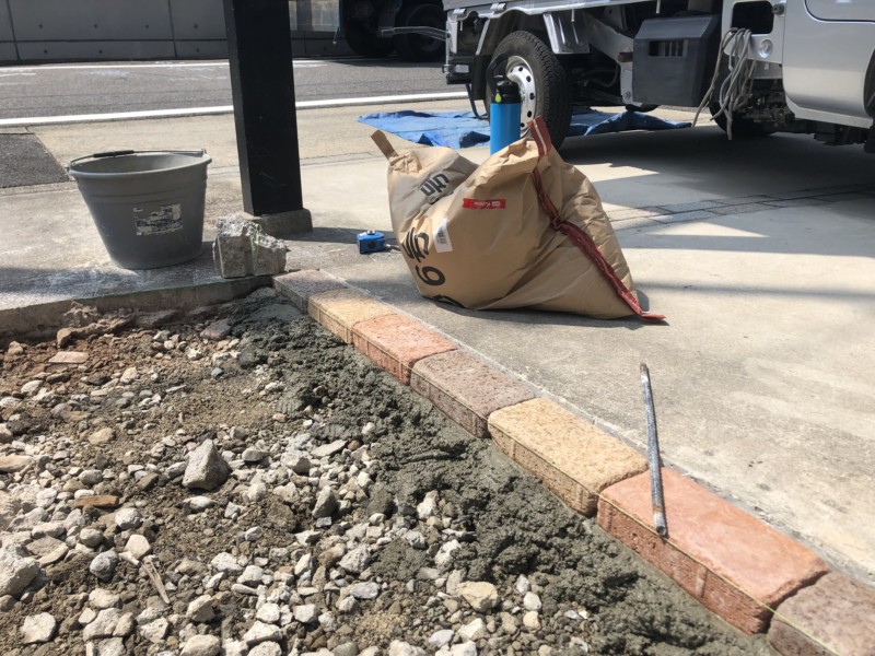 名古屋市の駐車場をもう1台広げる工事