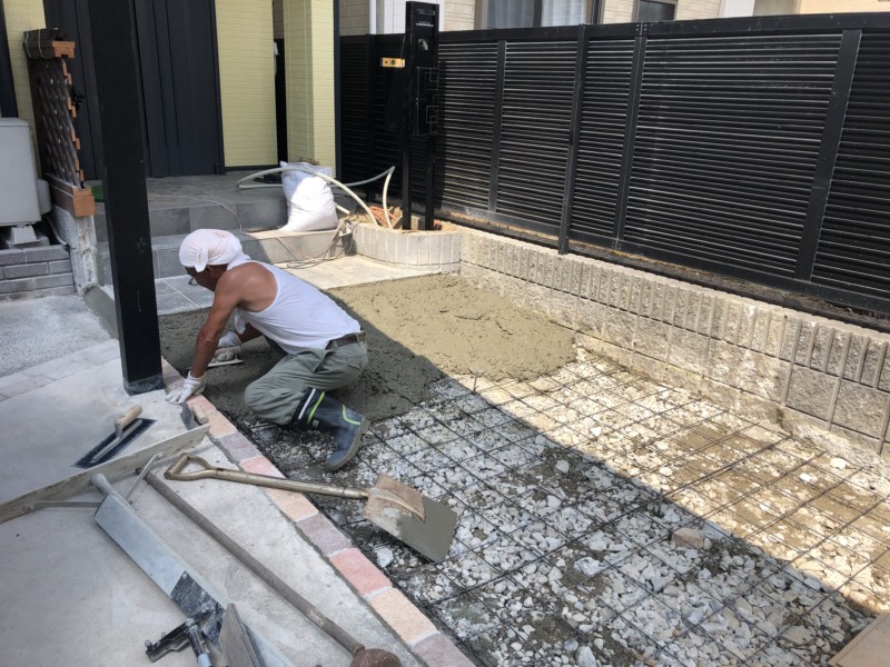 名古屋市の駐車場をもう1台広げる工事