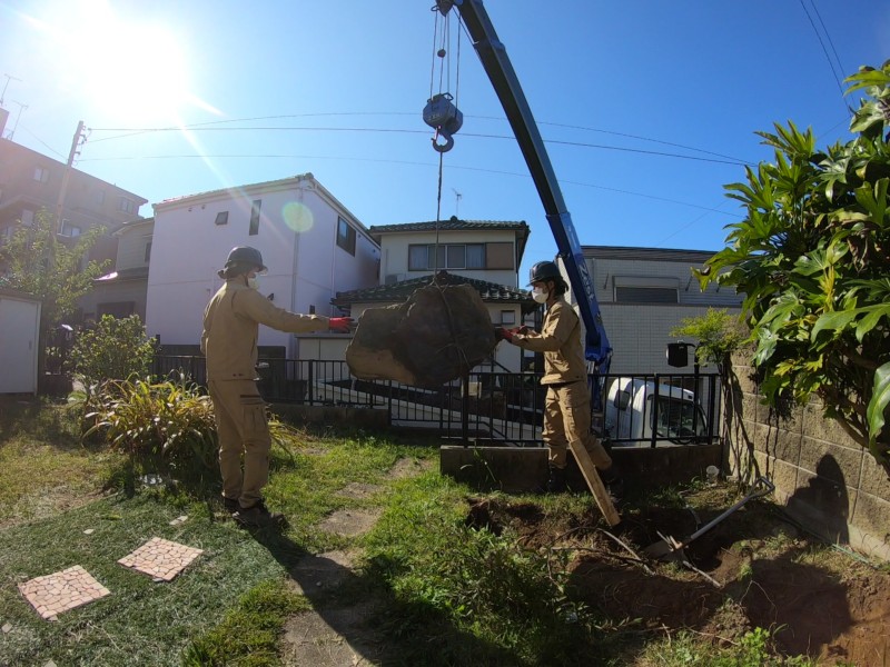 愛知県春日井市の庭石をクレーンで撤去処分【1日作業14万円】