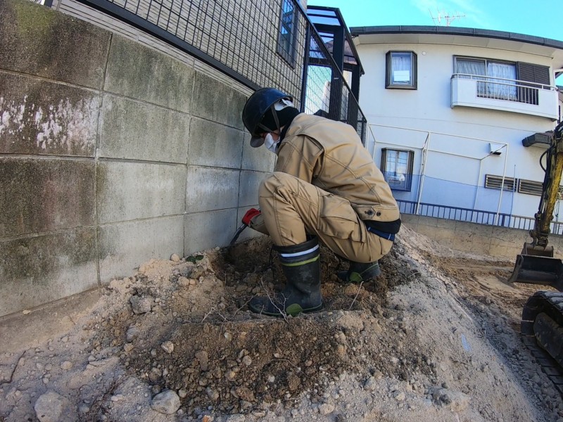 名古屋市緑区お庭の解体工事【大きな庭石と庭木を全撤去】
