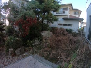 名古屋市緑区お庭の解体工事【大きな庭石と庭木を全撤去】
