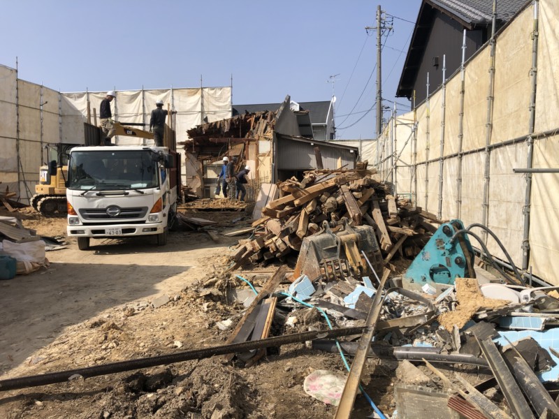 愛知県江南市の木造2階建て家の解体工事【68坪190万円】