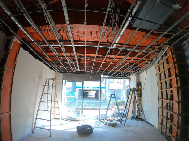 愛知県江南市の店舗の原状回復・内装解体【費用事例80平米80万円】